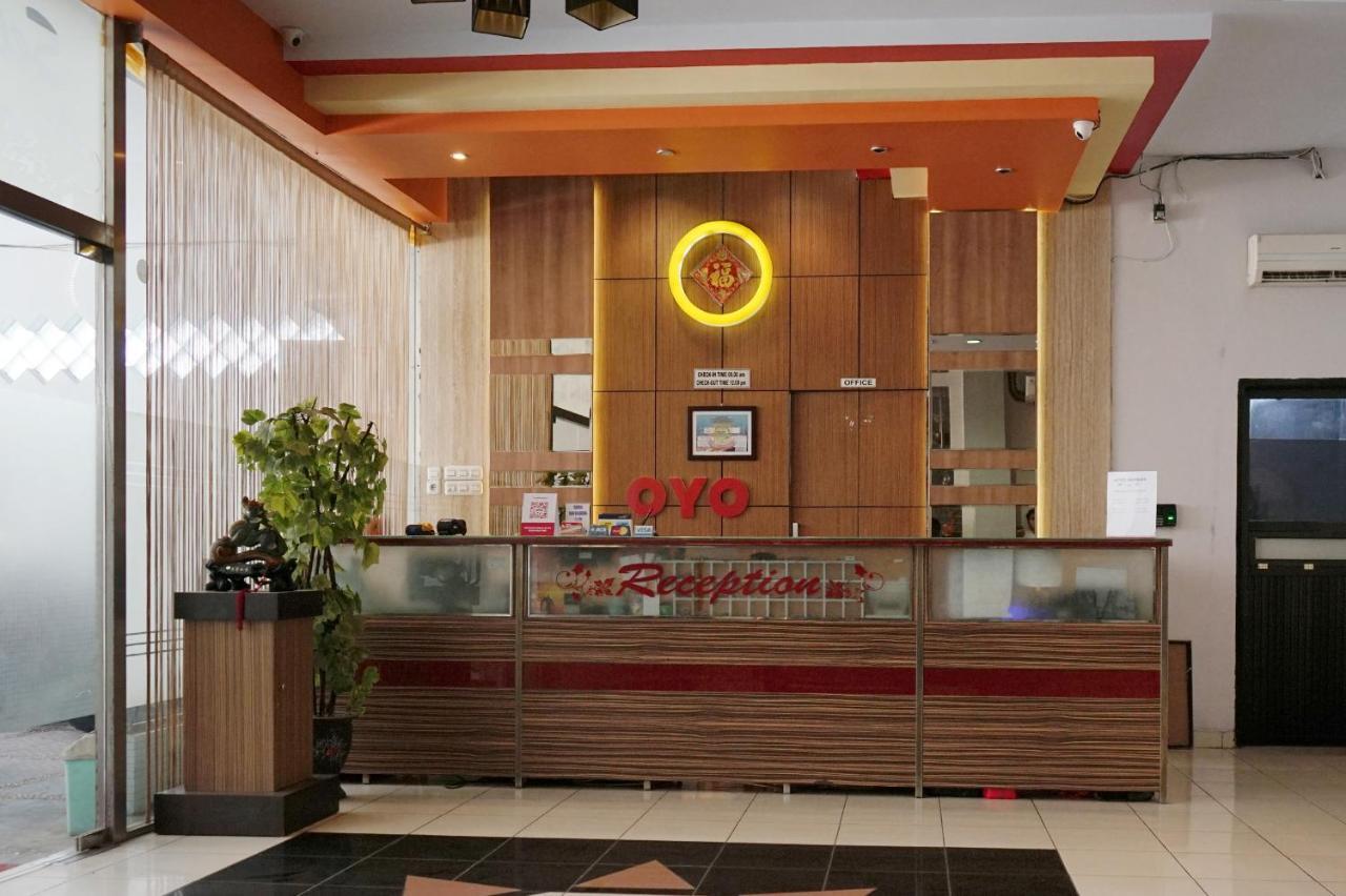 Oyo 2291 Hotel Bahagia Makassar Exteriör bild