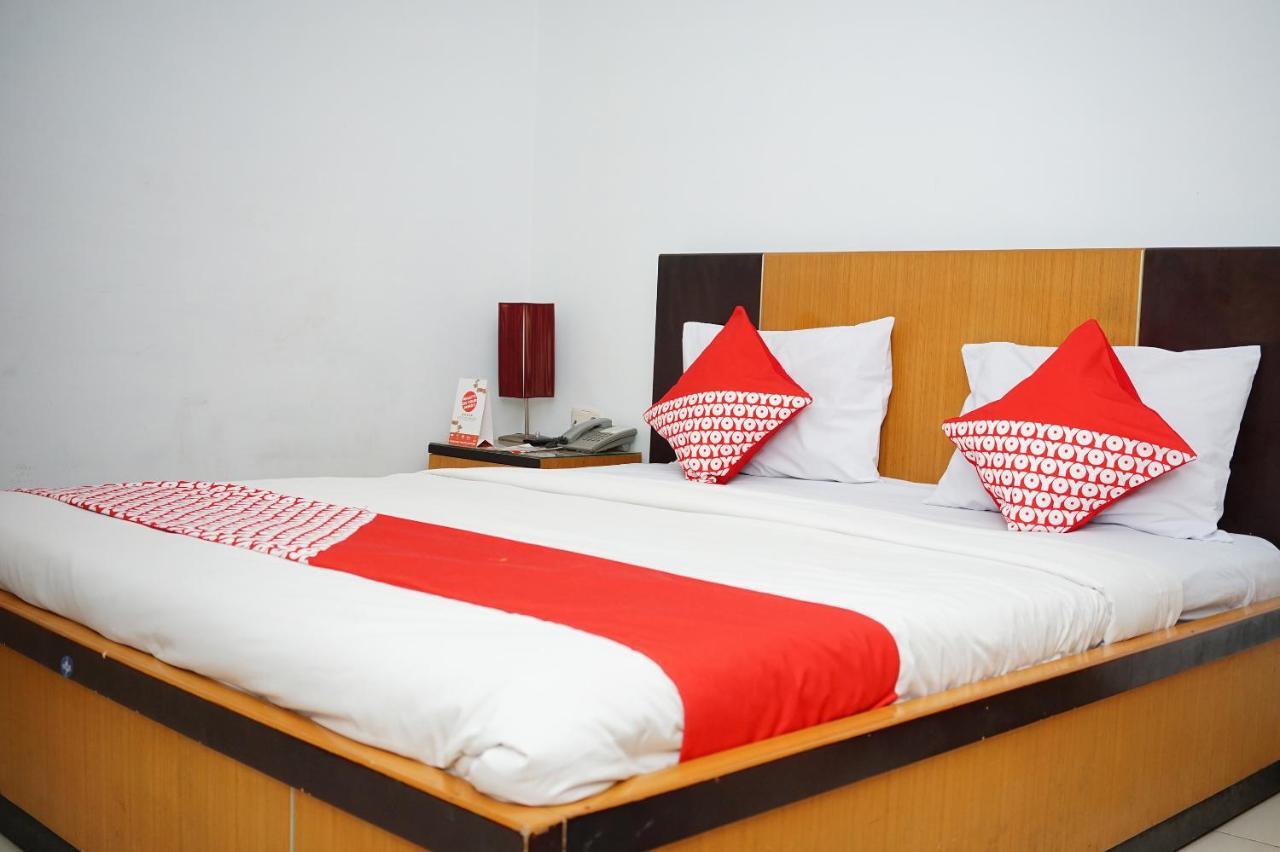 Oyo 2291 Hotel Bahagia Makassar Exteriör bild